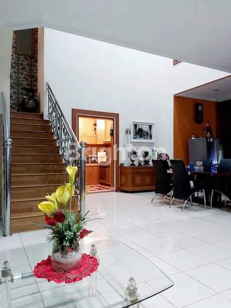 image RUMAH ASRI 2 LANTAI DI PERUMAHAN TAMAN PERMATA BUANA (2)