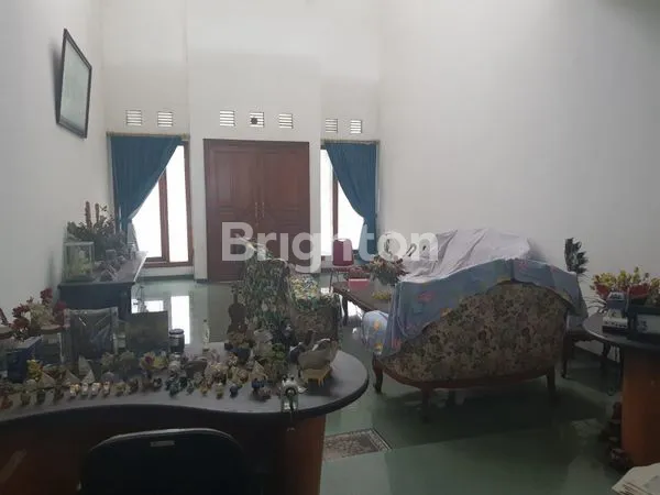 image RUMAH DAN RUKO 2 LANTAI STRATEGIS DAERAH SULFAT MALANG  (2)