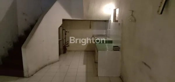 image RUKO MEWAH MURAH LOKASI STRATEGIS DI DEPOK (2)