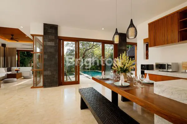 image FULLY FURNISH TRADISIONAL MODERN VILLAS WITH MODERN STALLE (8)