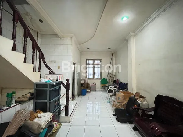 image DIJUAL CEPAT DIBAWAH NJOP RUKO SIAP HUNI 3,5 LANTAI DI JALAN ANSARI MEDAN (7)