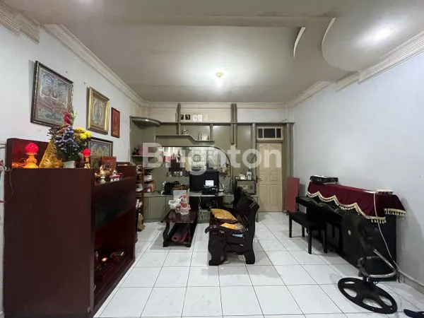 image DIJUAL CEPAT DIBAWAH NJOP RUKO SIAP HUNI 3,5 LANTAI DI JALAN ANSARI MEDAN (2)
