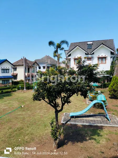 image VILLA MEWAH JUAL CEPAT 2 LT VIEW MENAWAN DI KOTA BATU (4)