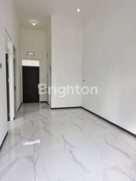 image RUMAH INDENT BAGUS MODERN BARU  STRATEGIS DEKAT EXIT TOL DI BANDARA PALMERAH BURING (3)