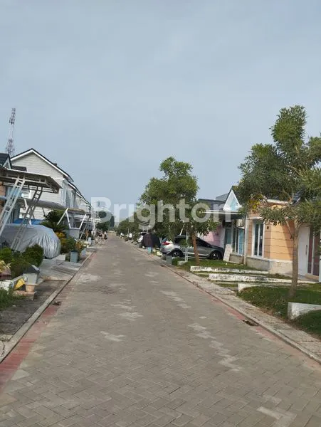 image PERUMAHAN BRITANIA CLUSTER BOLTHON  (2)