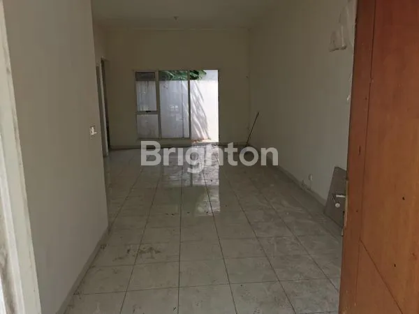 image RUMAH BARU BELUM PERNAH HUNI SUVARNA SUTERA (3)