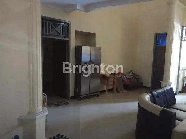 RUMAH 2 LANTAI SIAP HUNI AREA KEMBANGARUM SEMARANG