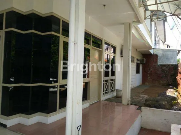 image RUMAH HOOK STRATEGIS DI PUSAT KOTA SEMARANG, 5KT, SHM DEKAT CIPUTRA SIMPANG LIMA  (1)
