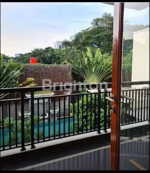 image RUMAH SULTAN MEWAH SIAP HUNI MENTENG (3)