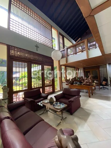 image RUMAH DESIGN KAYU INTERCON KEBUN JERUK JAKARTA BARAT (1)