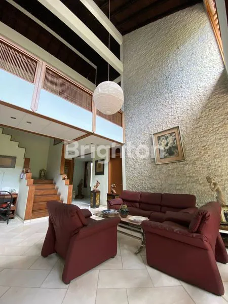 image RUMAH DESIGN KAYU INTERCON KEBUN JERUK JAKARTA BARAT (2)