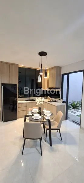 image RUMAH MINIMALIS MODERN NUANSA VILLA DI MALANG (4)