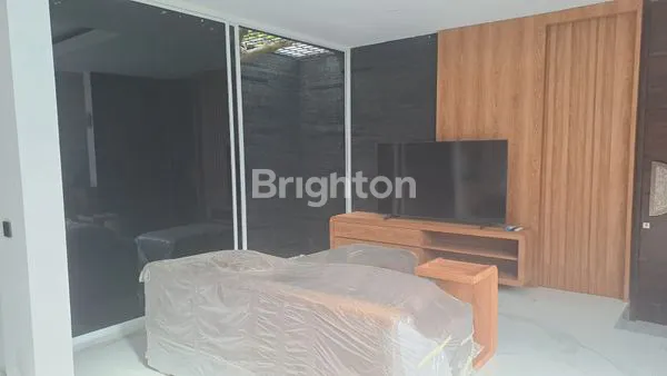 image (BRAND-NEW) CHIC 3 BR FULLY-FURNISHED VILLA IN UMALAS, BALI (3)