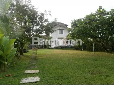 image RUMAH VILLA DEKAT CANGGU CLUB BALI (1)