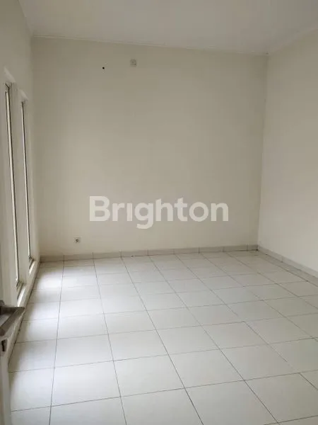 image RUMAH BARU SIAP HUNI SUVARNA SUTERA (2)