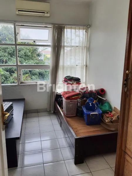 image RUMAH DUA LANTAI DI KAWASAN KOMPLEK PERUMAHAN LEGENDA WISATA CLUSTER PICASSO CIBUBUR  (8)