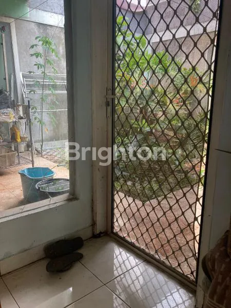 image RUMAH HOEK BAGUS DAN SIAP HUNI DI NEO CATALONIA BSD (7)