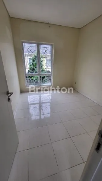 image RUMAH SIAP HUNI DAN BAGUS DI PARADISE (3)