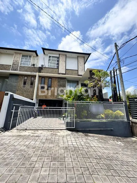 image RUMAH 3 LANTAI FULL FURNISHED AREA JIMBARAN (1)