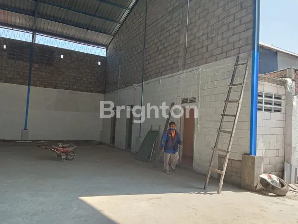 image GUDANG BARU SIAP HUNI, BERSIH, TERAWAT, SIAP PAKAI, TERLETAK DI WONOAYU (2)