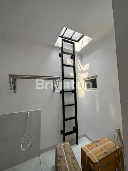 image RUMAH 2,5 LANTAI DALAM CLUSTER SIAP HUNI DI GRAND WISATA BEKASI (6)