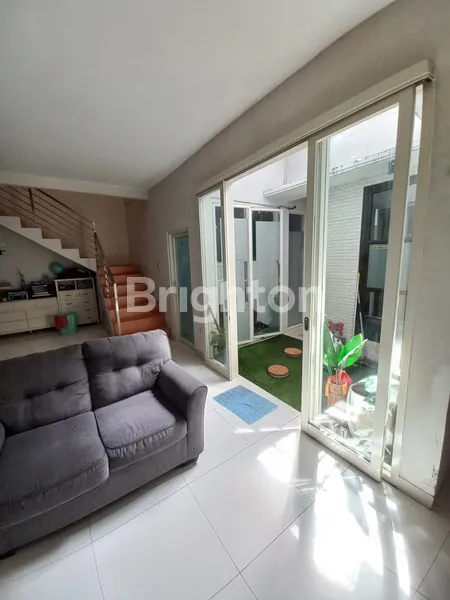 image GAYUNG KEBONSARI SEMI FURNISH COCOK UNTUK RUMAH TINGGAL / TEMPAT USAHA (6)