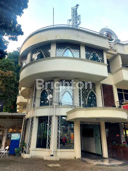 image HOTEL BERBINTANG DENGAN LOKASI SANGAT STRATEGIS DI PINGGIR JALAN UTAMA PAJAJARAN (1)