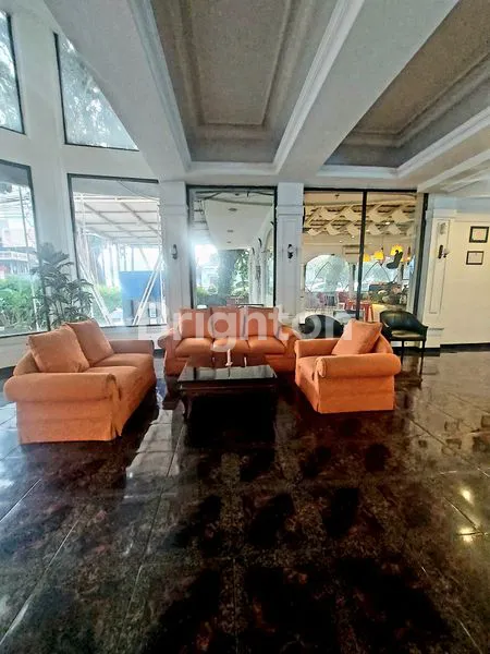 image HOTEL BERBINTANG DENGAN LOKASI SANGAT STRATEGIS DI PINGGIR JALAN UTAMA PAJAJARAN (2)