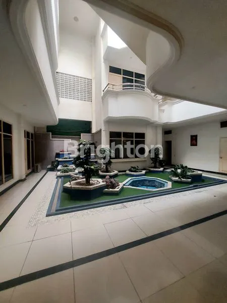 image HOTEL BERBINTANG DENGAN LOKASI SANGAT STRATEGIS DI PINGGIR JALAN UTAMA PAJAJARAN (7)