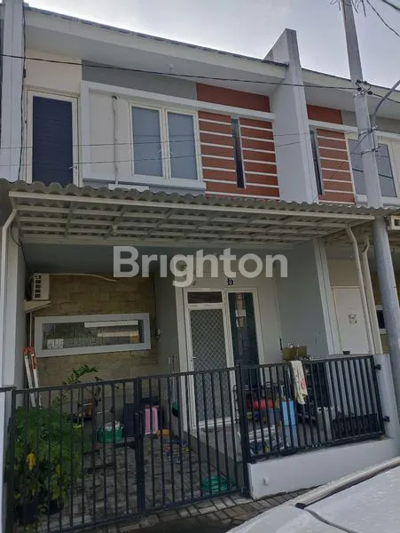 image RUMAH 2LANTAI SIAP HUNI DI AREA KEDUNG COWEK (1)