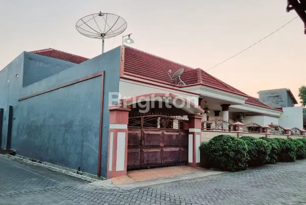 image RUMAH POJOK MEWAH GADING FAJAR 2 COCOK BUAT USAHA (2)