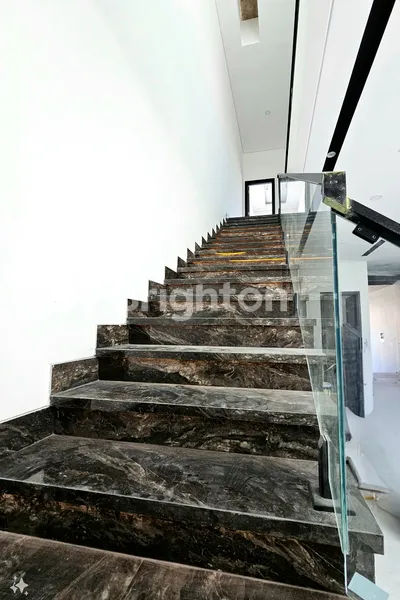 image RUMAH BARU 2 LANTAI KUPANG BARU – DEKAT SEGI 8 DAN DARMO PERMAI (8)