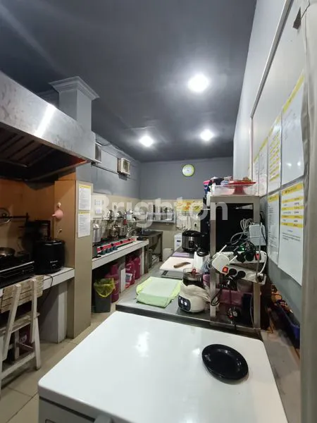 image BANGUNAN RESTO DI KAWASAN UTAMA TURIS PANTAI SANUR (5)