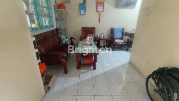 image RUMAH 3 LANTAI PADEMANGAN (6)