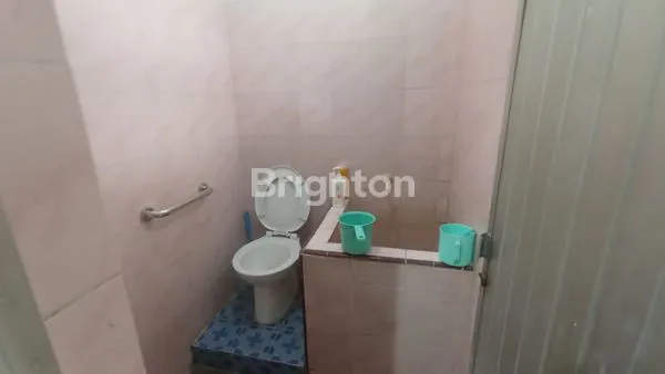 image RUMAH 3 LANTAI PADEMANGAN (7)