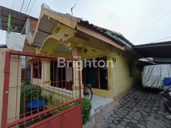 image RUMAH DALAM KOTA LUMAJANG  (1)