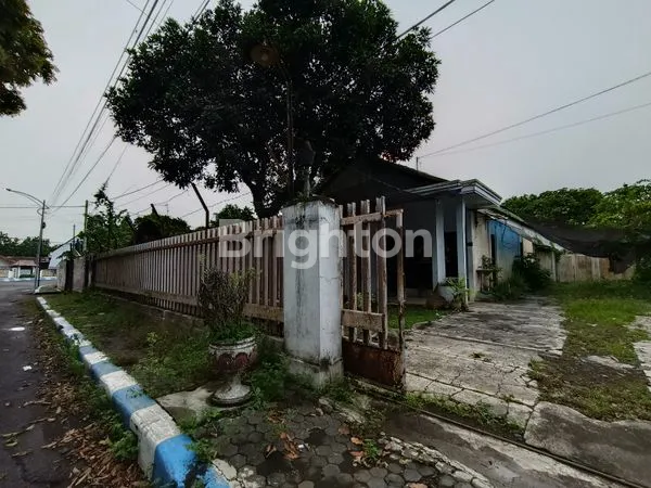 image RUMAH DALAM KOTA LUMAJANG (1)
