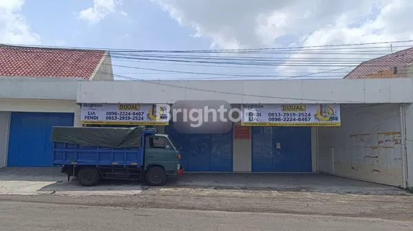 image RUMAH USAHA DI PINGGIR JALAN BESAR SOLO BARU (1)