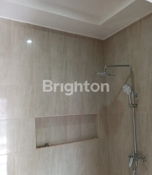 image RUMAH BARU 2 LANTAI DI MULYOSARI SURABAYA (7)