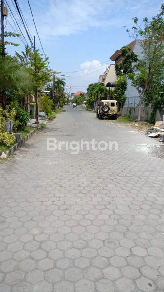 image NEW MINIMALIS MEWAH JEMURSARI SELATAN ON PROGRES 1LANTAI ROW 2.5 MOBIL (4)