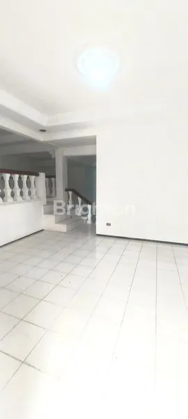 image DIJUAL RUMAH STRATEGIS LUAS & NYAMAN DI KAWASAN ASEM BARIS - JAKARTA SELATAN (7)