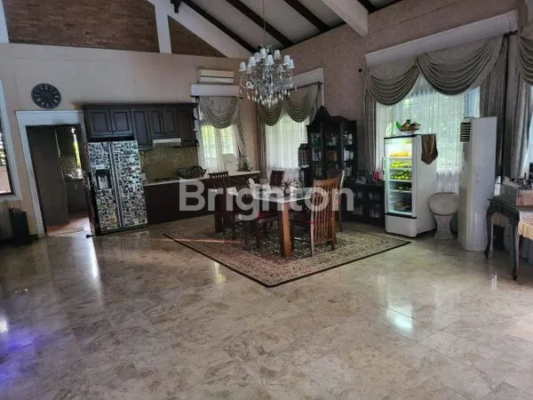 image DIJUAL RUMAH MEWAH SERASA VILLA DI SRENGSENG SAWAH JAGAKARSA JAKARTA SELATAN (6)