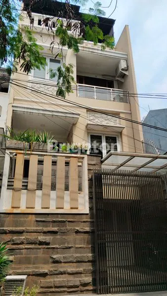 image RUMAH BAGUS SIAP HUNI DI KOMPLEK DKI SUNTER, TIDAK BANJIR (1)