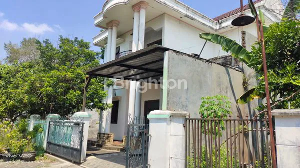 RUMAH UNTUK TEMPAT TINGGAL DAN KOS\\\'AN TEMBALANG