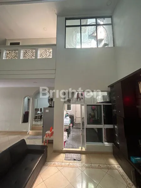 image RUMAH BESAR HIGH CEILING MODERNLAND (3)