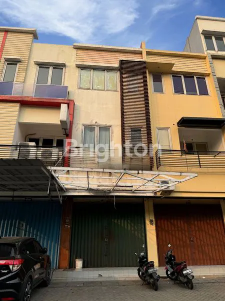 RUKO TAMAN SURYA  2,5LANTAI JAKARTA BARAT