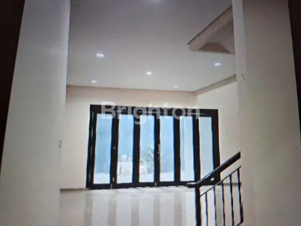 image RUMAH KERTAJAYA INDAH REGENCY, SURABAYA (3)