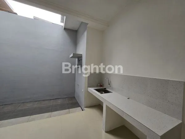 image RUMAH SIAP HUNI 2 LANTAI DI LEGENDA WISATA CIBUBUR GUNUNG PUTRI BOGOR (6)