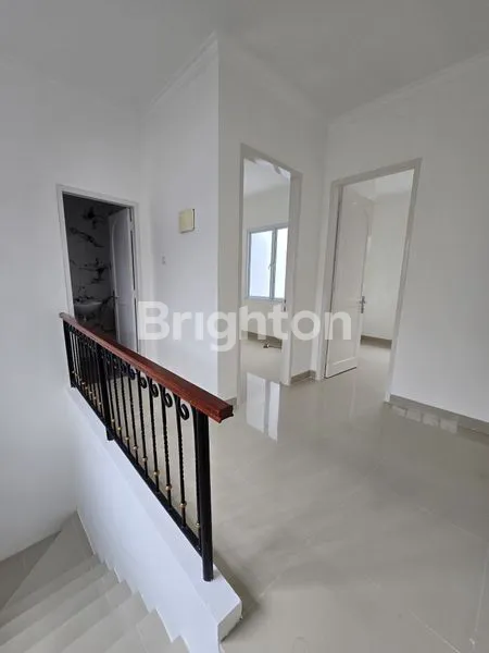 image RUMAH SIAP HUNI 2 LANTAI DI LEGENDA WISATA CIBUBUR GUNUNG PUTRI BOGOR (7)