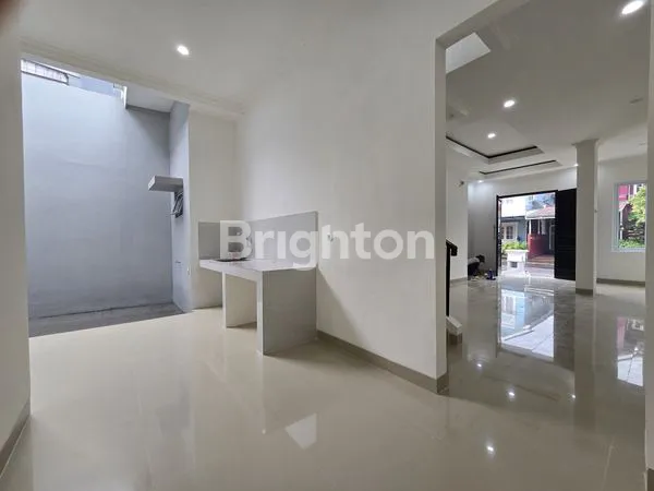 image RUMAH SIAP HUNI 2 LANTAI DI LEGENDA WISATA CIBUBUR GUNUNG PUTRI BOGOR (3)